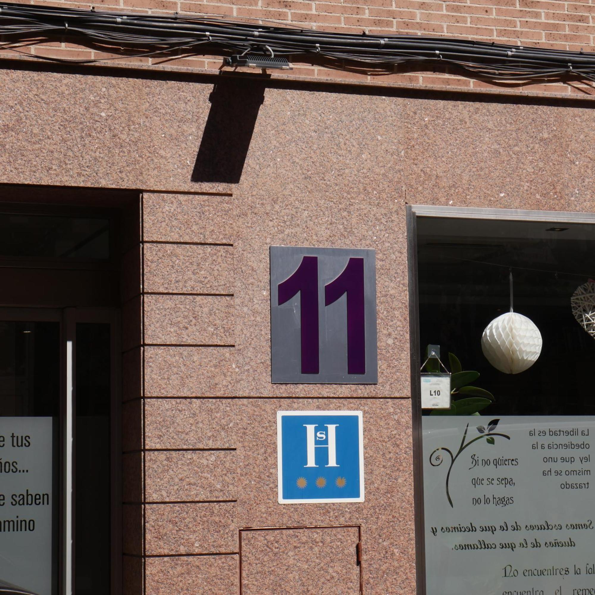 Hostal 4C Cuatro Caminos Madrid Esterno foto