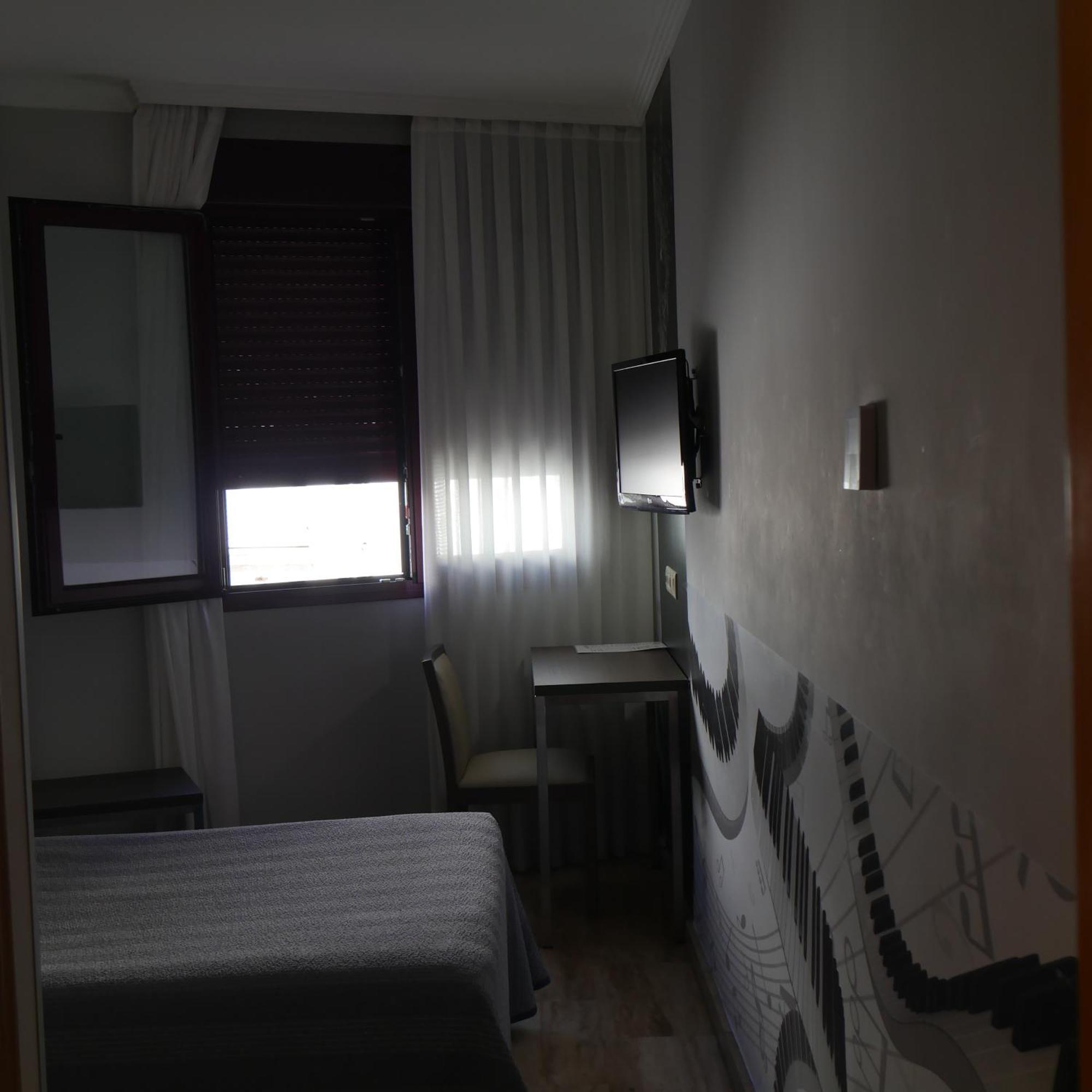 Hostal 4C Cuatro Caminos Madrid Camera foto